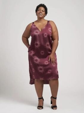 Universal Standard Shindig Satin Slip Dress Constellation Burgundy Large